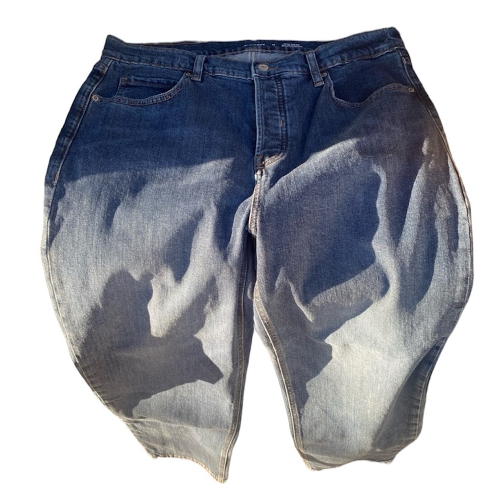 BNWT Old Navy Women's Extra High-Waisted Button-Fly Sky-Hi Straight Ripped Jeans